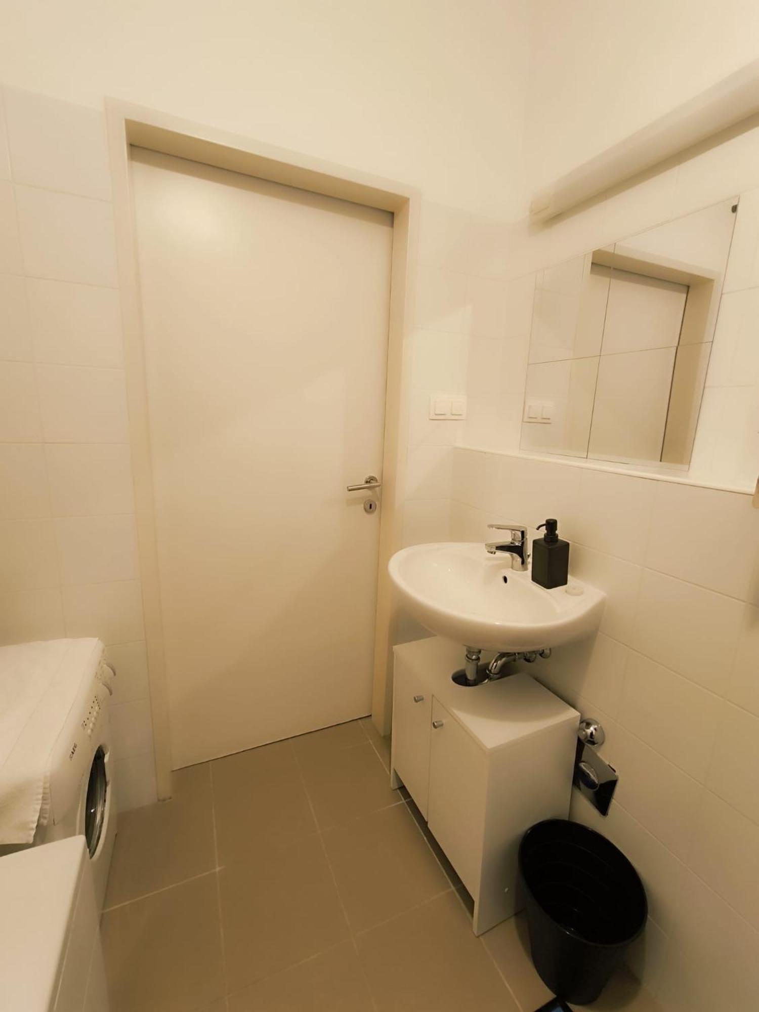 Pretty Apartment Next To Metro Station 维也纳 外观 照片